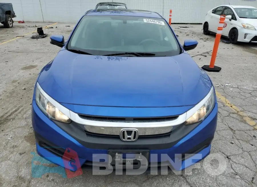 19XFC2F74HE008526 Photo# 5