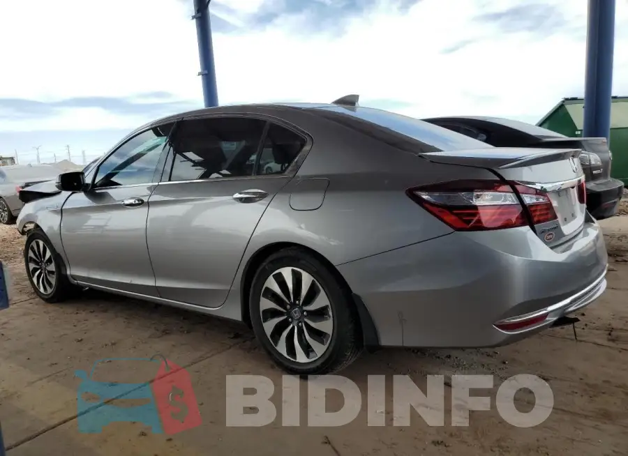 JHMCR6F35HC027579 Photo# 2