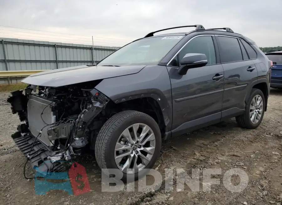 2T3A1RFV8PC390992 Photo# 1