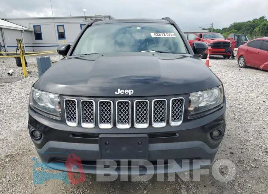 1C4NJDEB2HD142522 Photo# 5