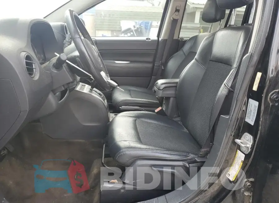 1C4NJDEB2HD142522 Photo# 7
