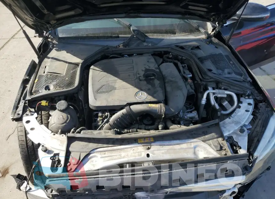 W1KWF8DBXMR629713 Photo# 11
