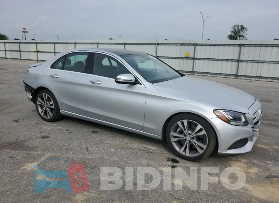 WDDWF4JB1GR152834 Photo# 4