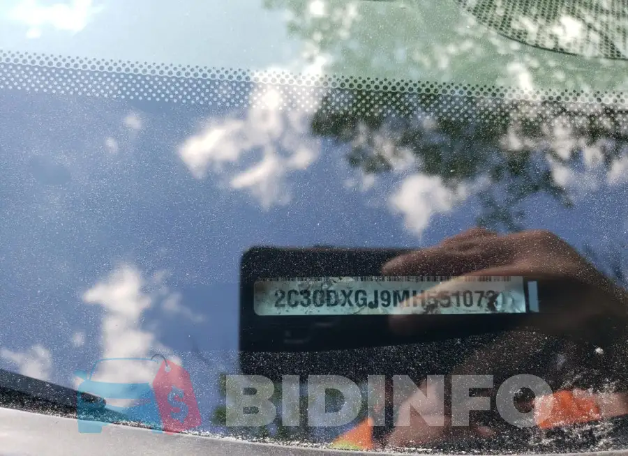 2C3CDXGJ9MH551073 Photo# 12