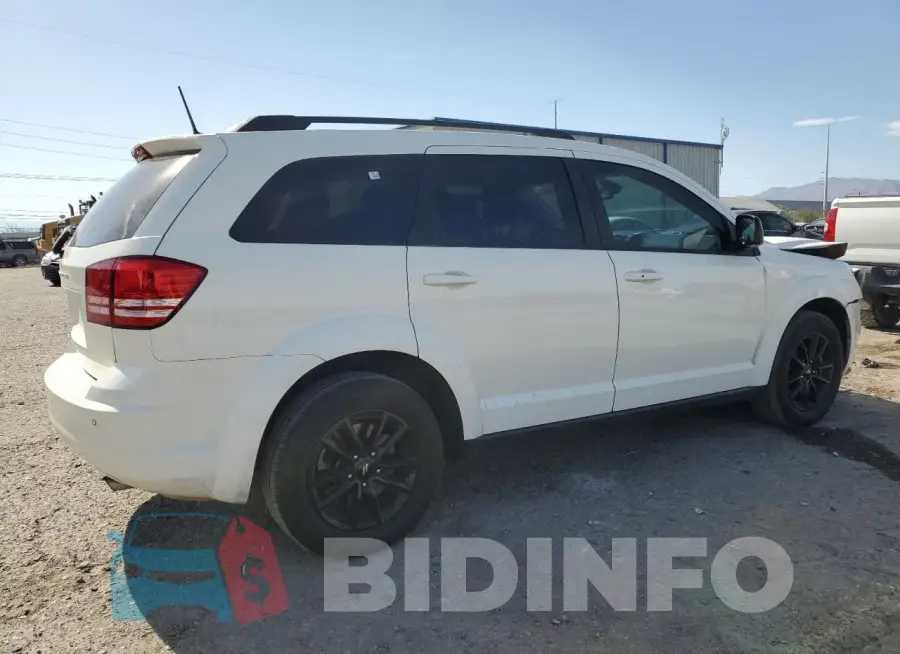3C4PDCAB2LT271931 Photo# 3