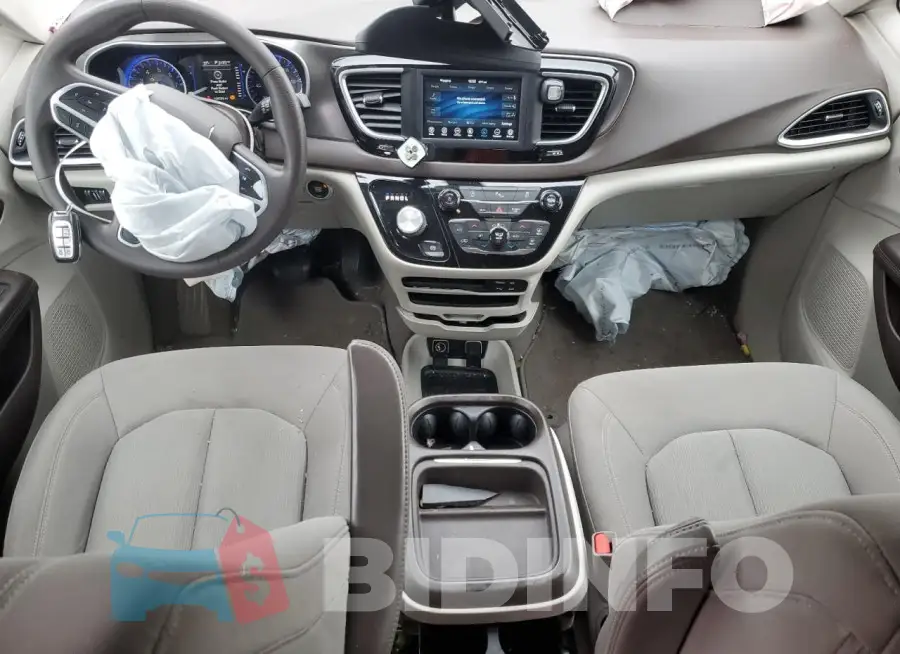 2C4RC1FG7JR278216 Photo# 8