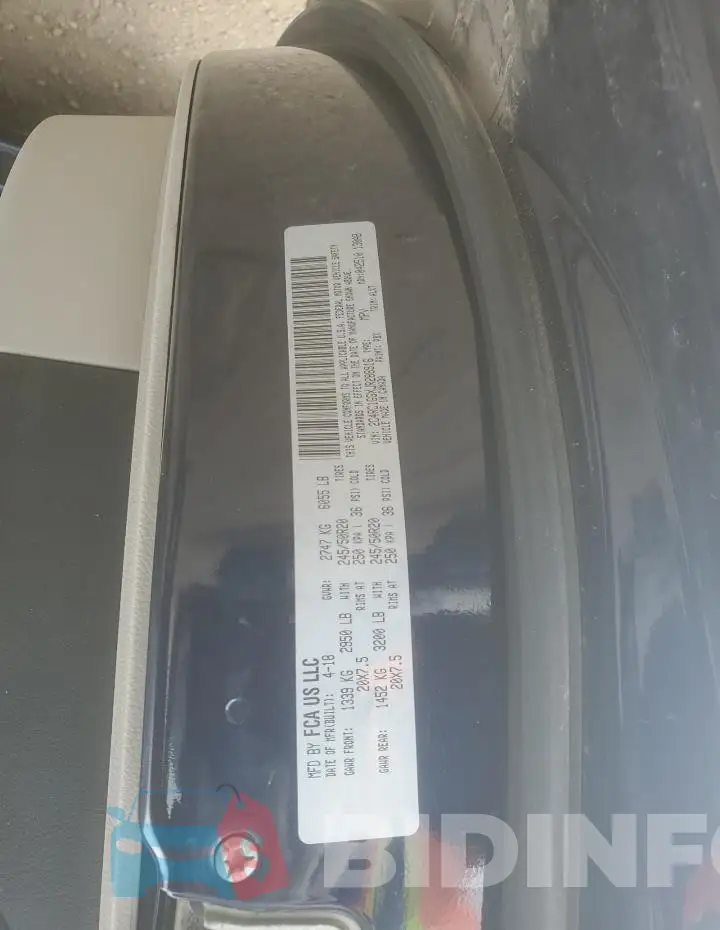2C4RC1GGXJR288916 Photo# 14