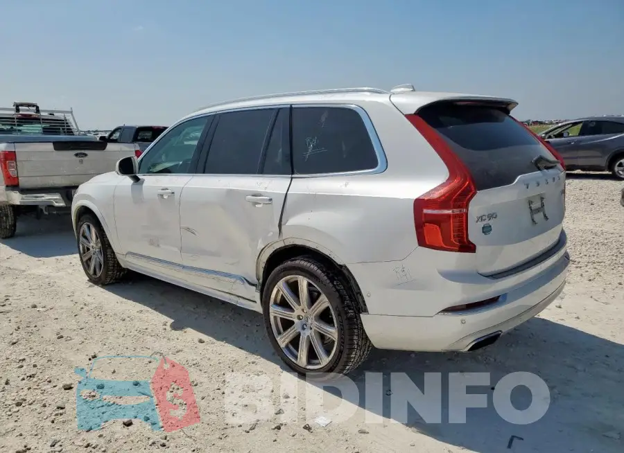 YV4A22PL2K1445165 Photo# 2