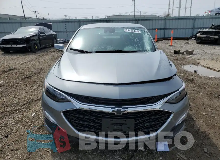 1G1ZG5ST0RF252115 Photo# 5