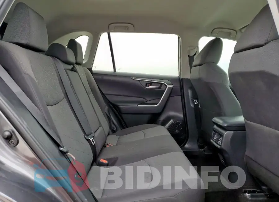 2T3W1RFV1LC040684 Photo# 11
