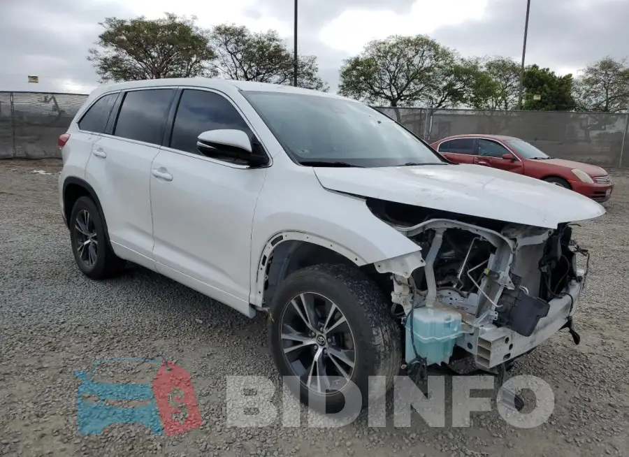 5TDZARFH6JS040524 Photo# 4