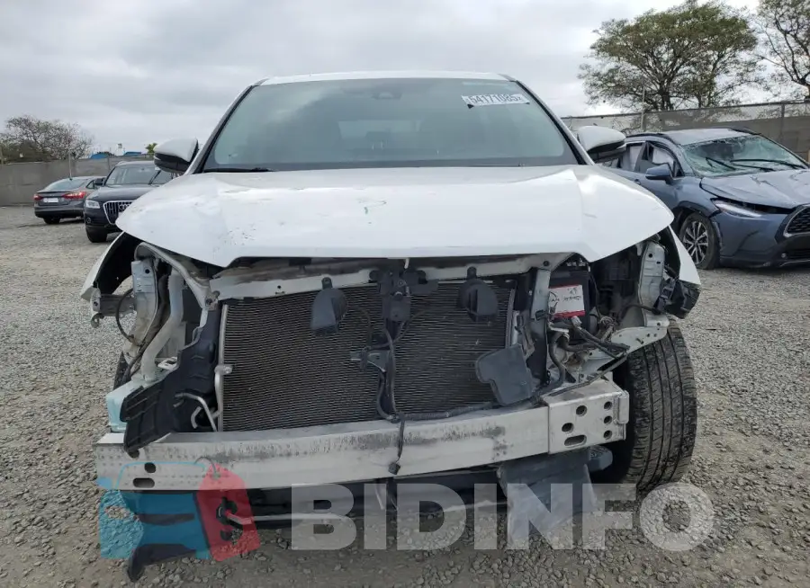 5TDZARFH6JS040524 Photo# 5