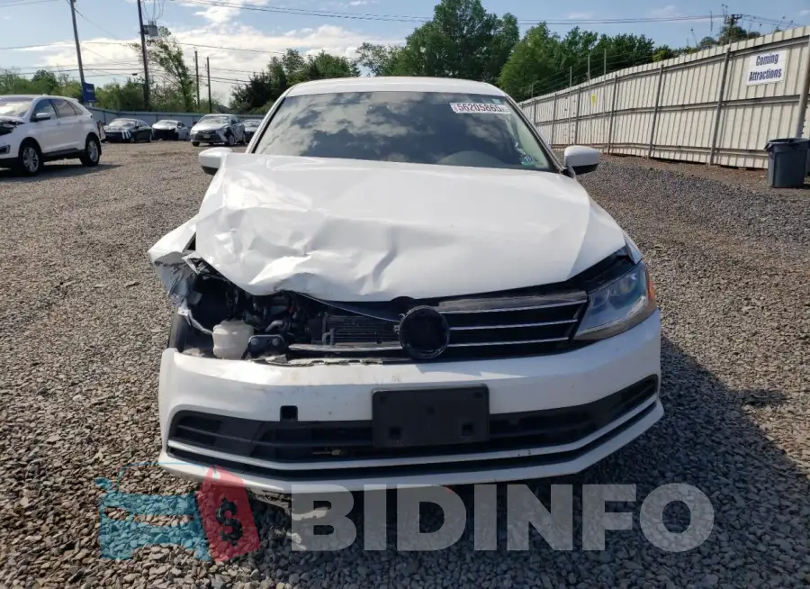 3VW2B7AJ4HM403083 Photo# 5