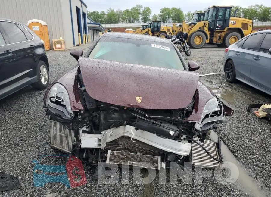 WP0AE2A76JL128093 Photo# 5