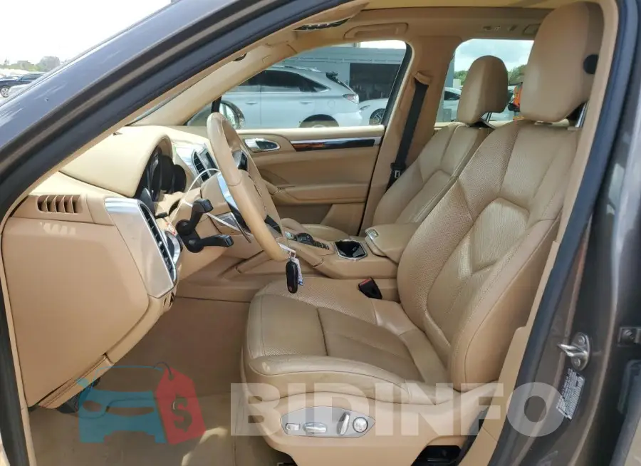 WP1AA2A22GKA11334 Photo# 7