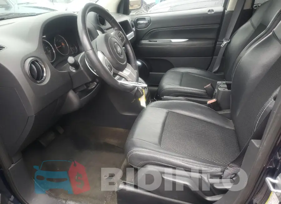 1C4NJDEBXGD725225 Photo# 7