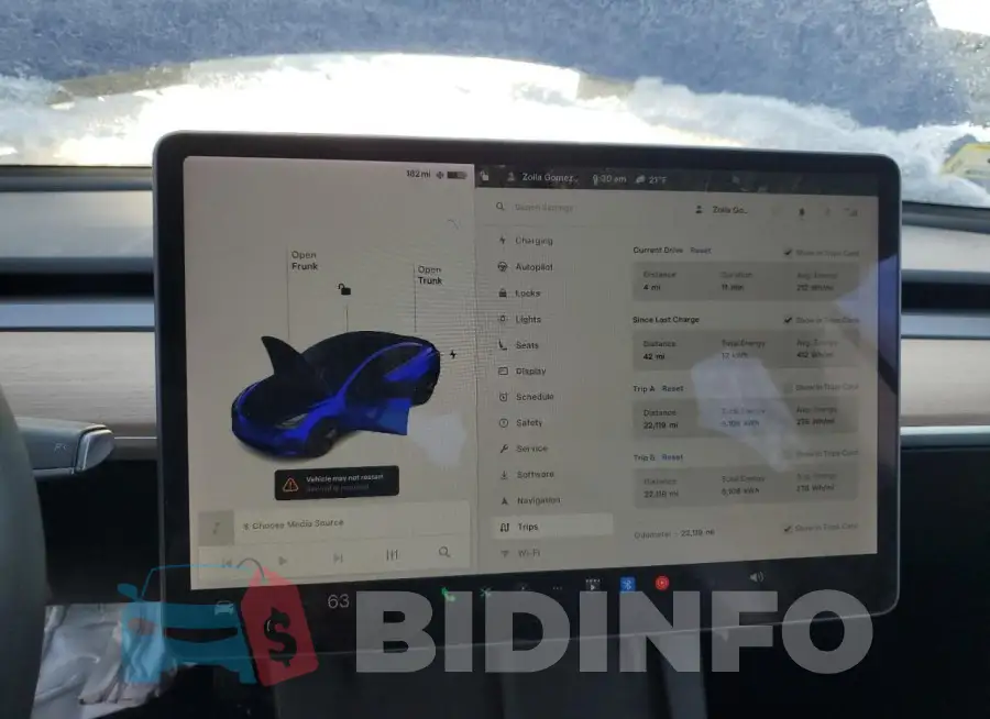 5YJ3E1EB0NF103121 Photo# 9