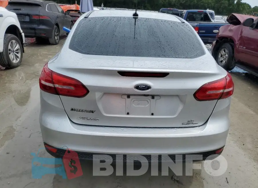 1FADP3F20GL398557 Photo# 6