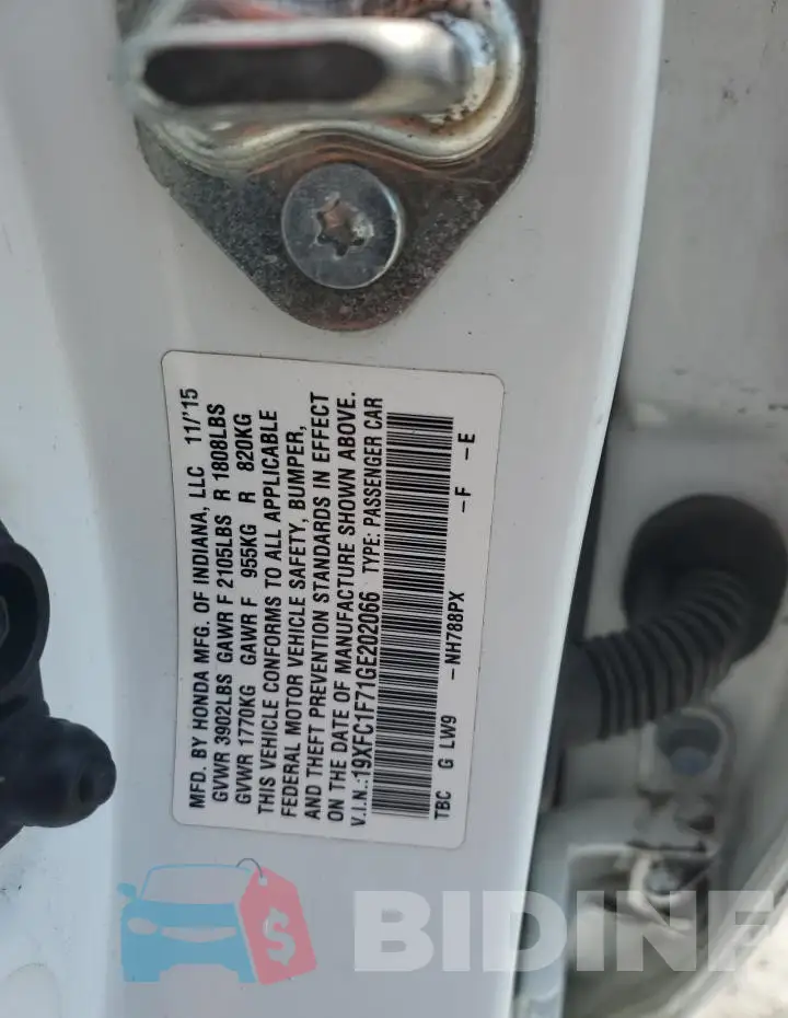 19XFC1F71GE202066 Photo# 12