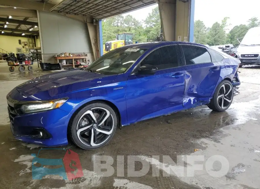 1HGCV3F21NA032547 Photo# 1