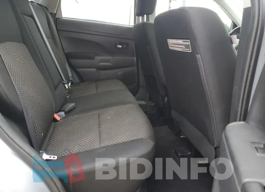 JA4AR3AW0GZ034227 Photo# 11