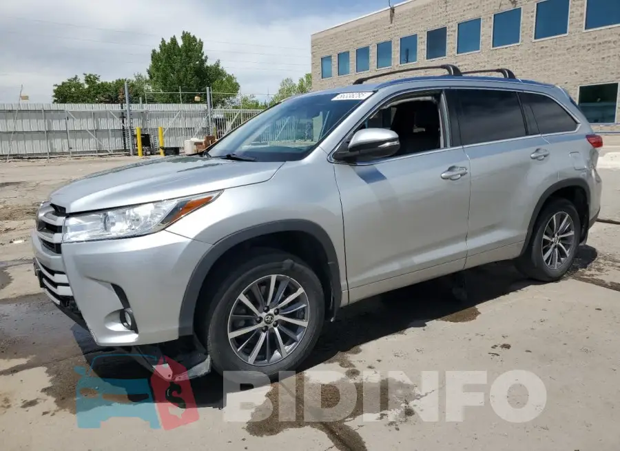 5TDJZRFH1JS549135 Photo# 1