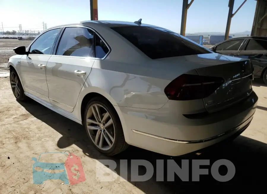 1VWDT7A38HC058889 Photo# 2