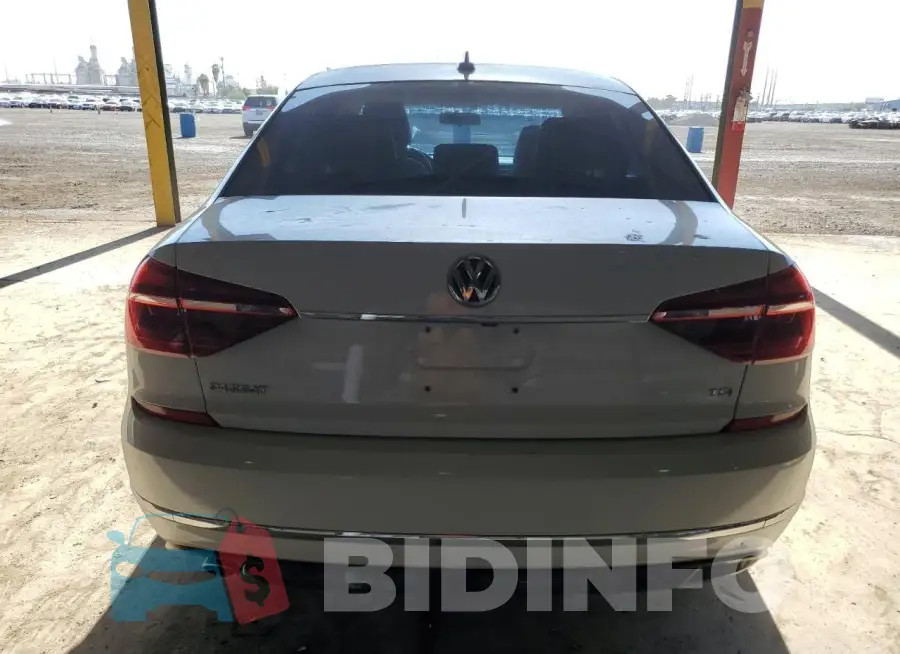 1VWDT7A38HC058889 Photo# 6