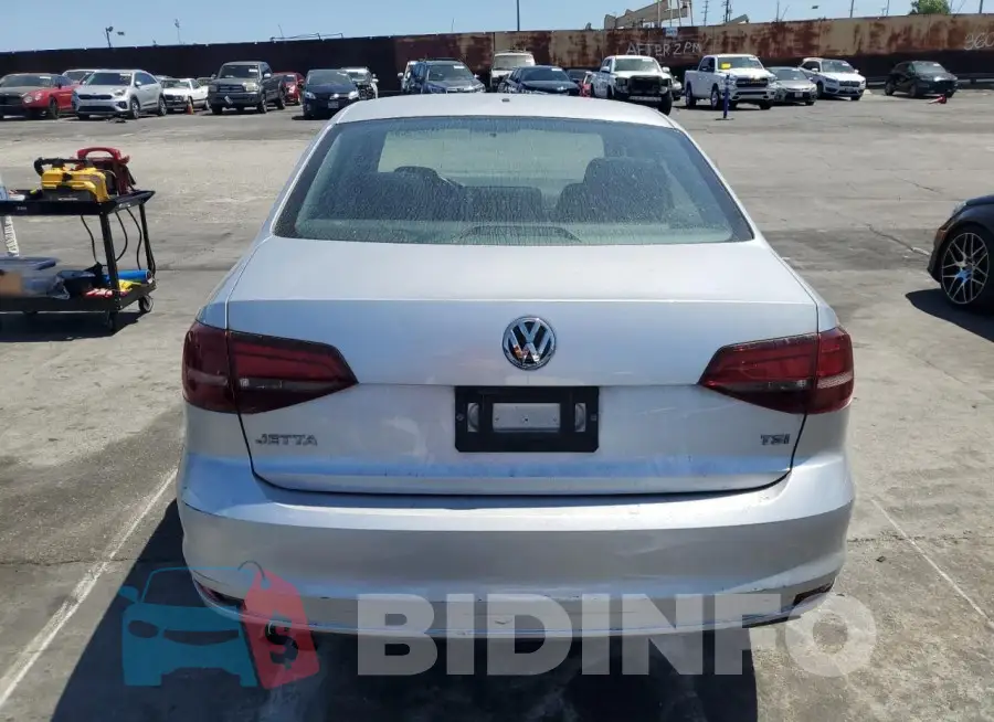 3VW267AJ7GM327636 Photo# 6