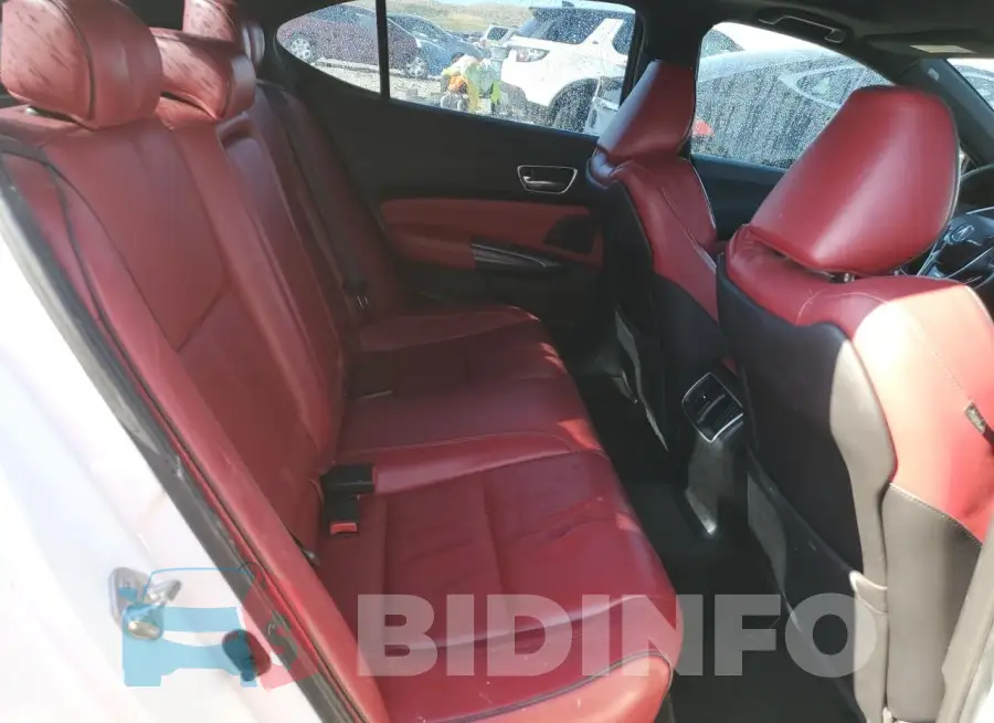 19UUB3F69JA005199 Photo# 11