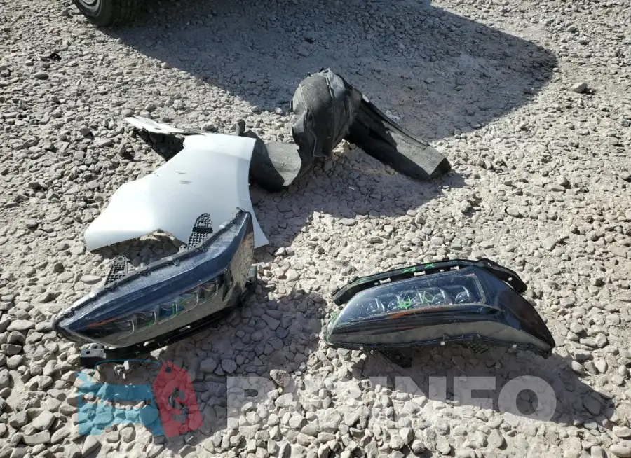 19UUB3F69JA005199 Photo# 10