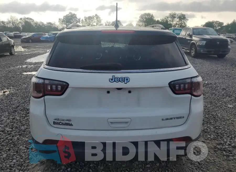 3C4NJDCB8LT157418 Photo# 6