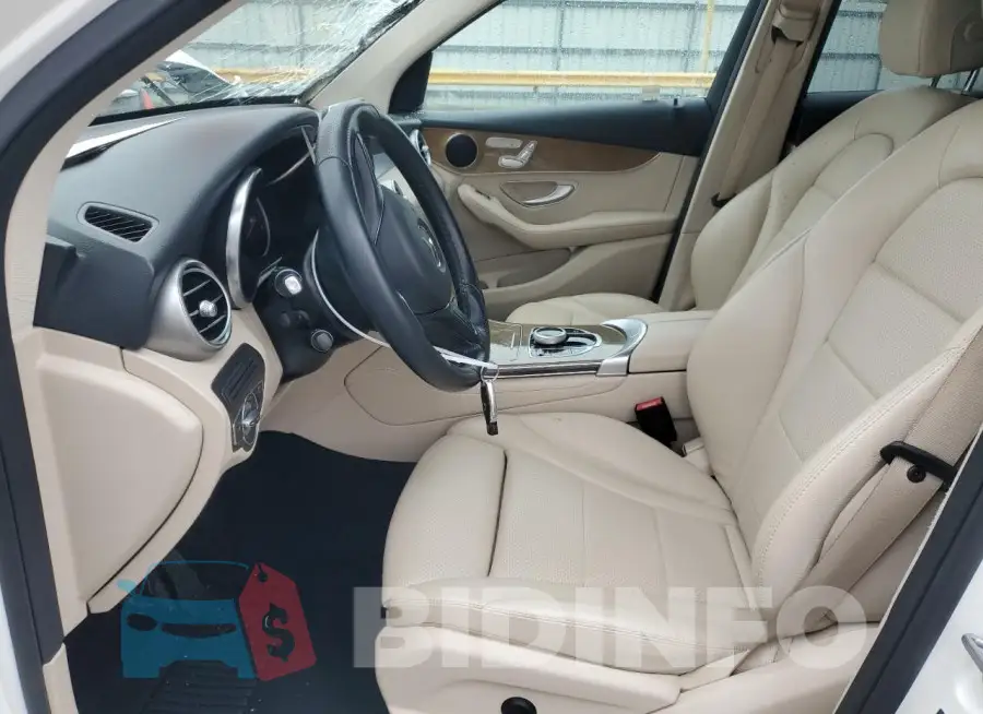 WDC0G4JB7KV145040 Photo# 7