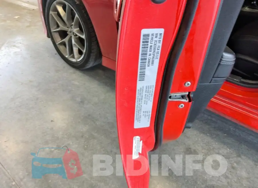 2C3CDXHG3PH530081 Photo# 13