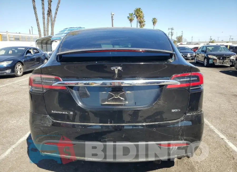 5YJXCBE21HF055081 Photo# 6