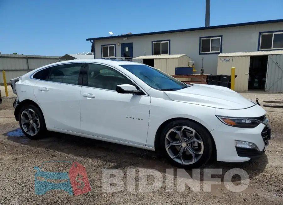 1G1ZD5ST0RF213937 Photo# 4