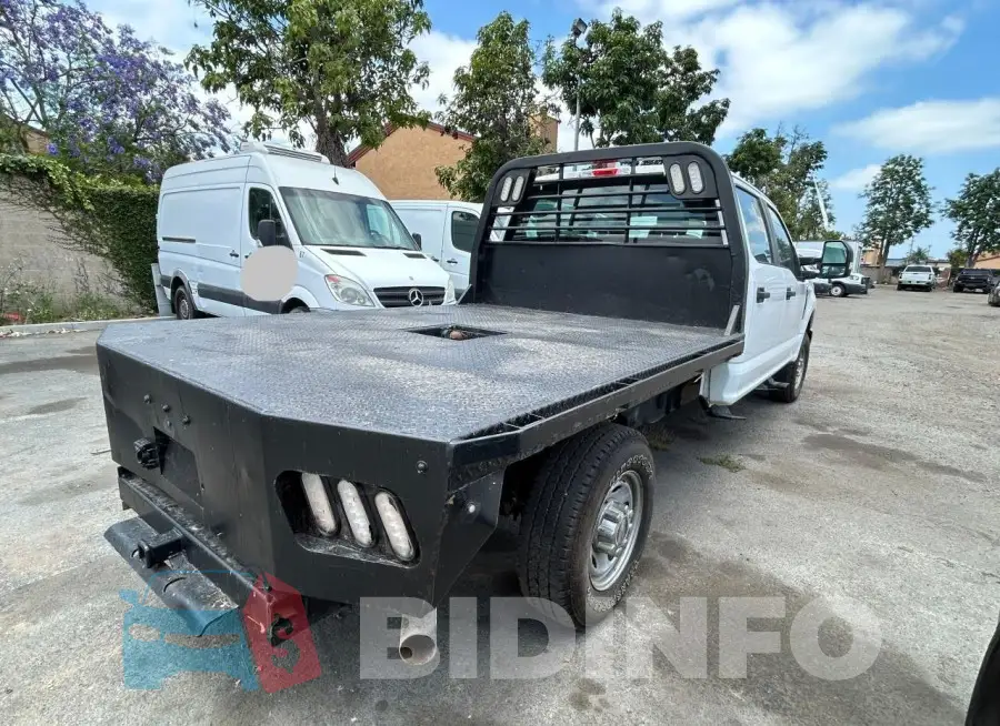 1FT7W2B62KEF82909 Photo# 4