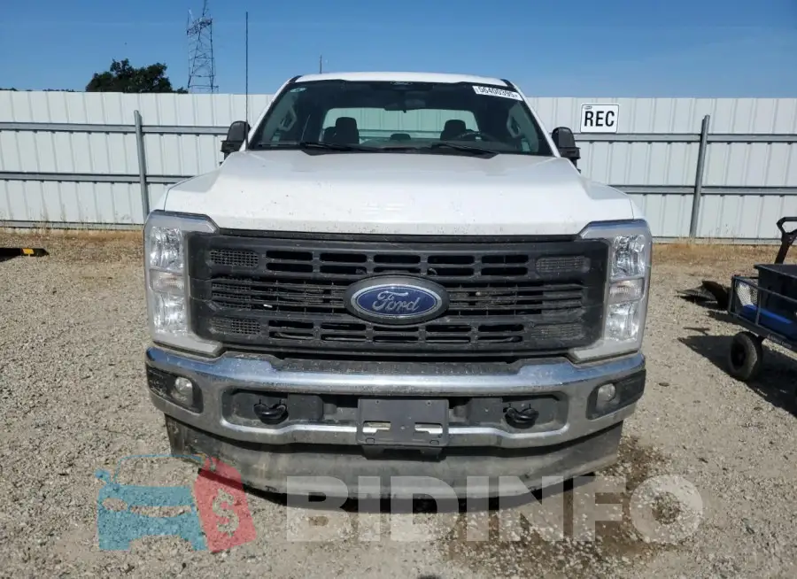 1FT7X2BT3RED61381 Photo# 5