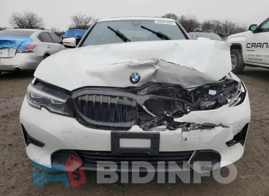 3MW5P7J06M8B89268 Photo# 5
