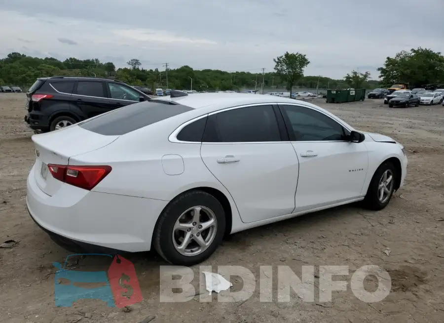 1G1ZC5ST0HF252223 Photo# 3