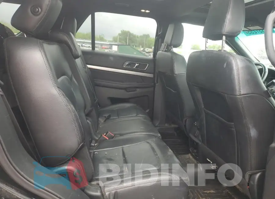 1FM5K8D86JGB52545 Photo# 10
