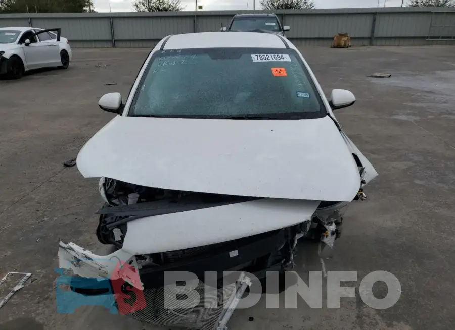 3KPC24A67ME139296 Photo# 5