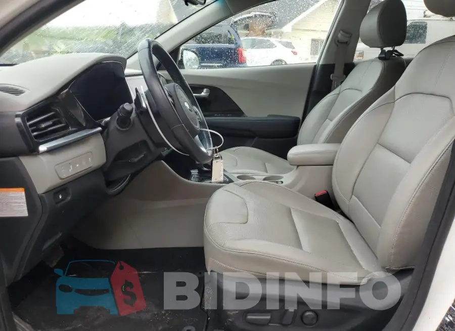 KNDCE3LC7L5435997 Photo# 7