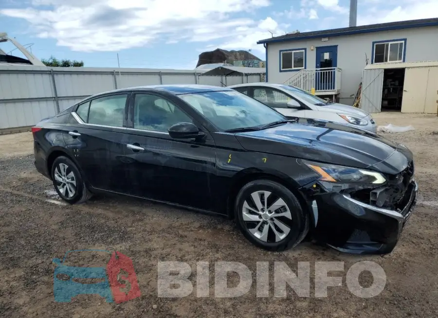 1N4BL4BV2PN420474 Photo# 4
