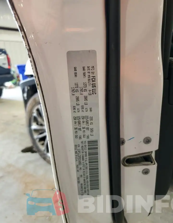 1C4PJLCB7KD160561 Photo# 13