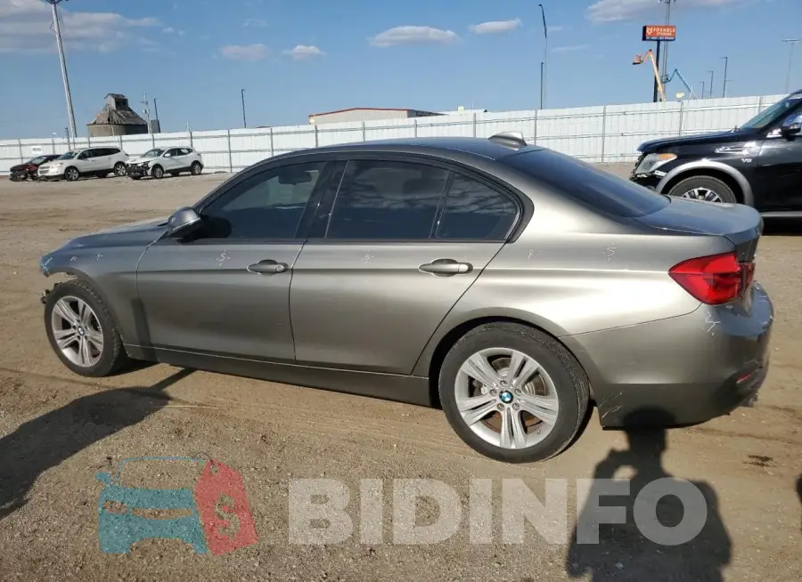 WBA8E3G55GNU02467 Photo# 2