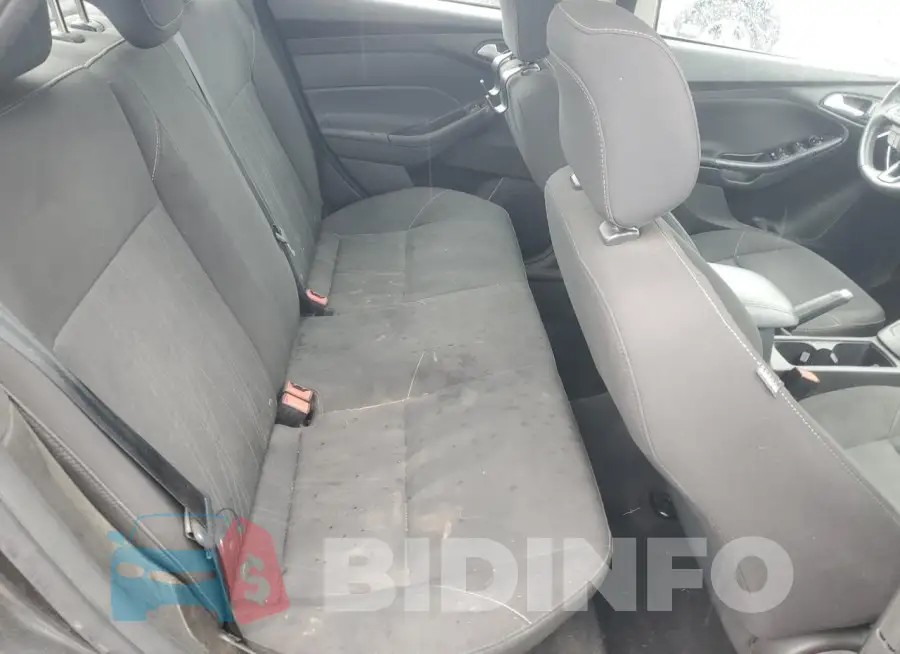 1FADP3F2XJL257650 Photo# 10