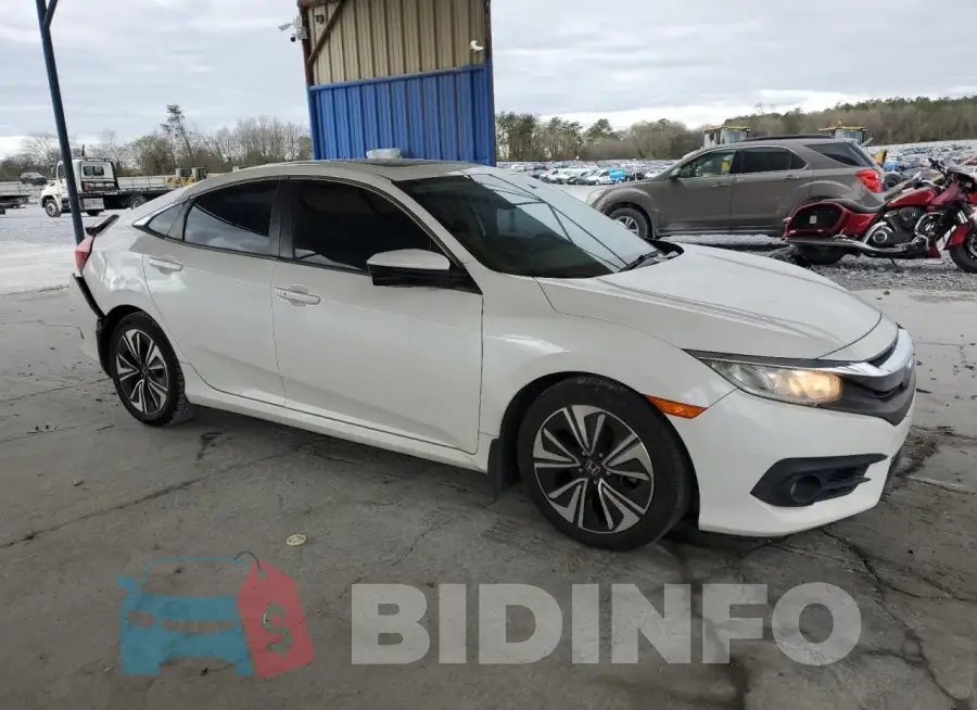 19XFC1F77HE013049 Photo# 4