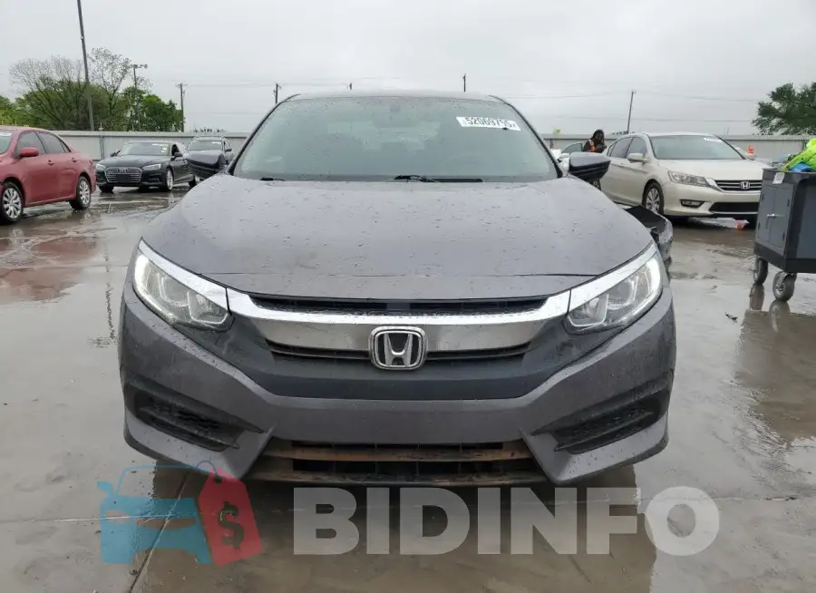 19XFC2F53HE034825 Photo# 5