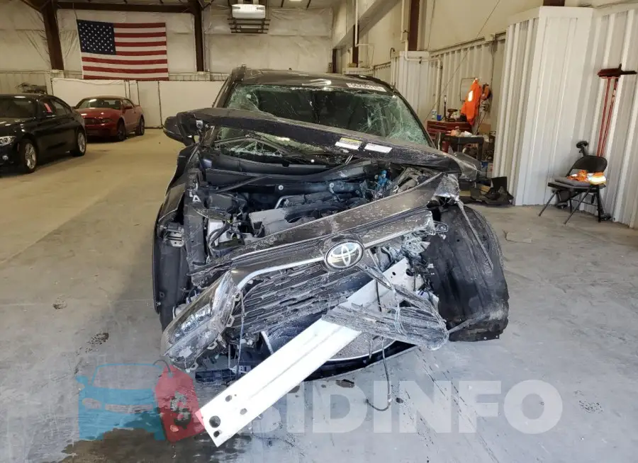 2T3P1RFV6MW152854 Photo# 5